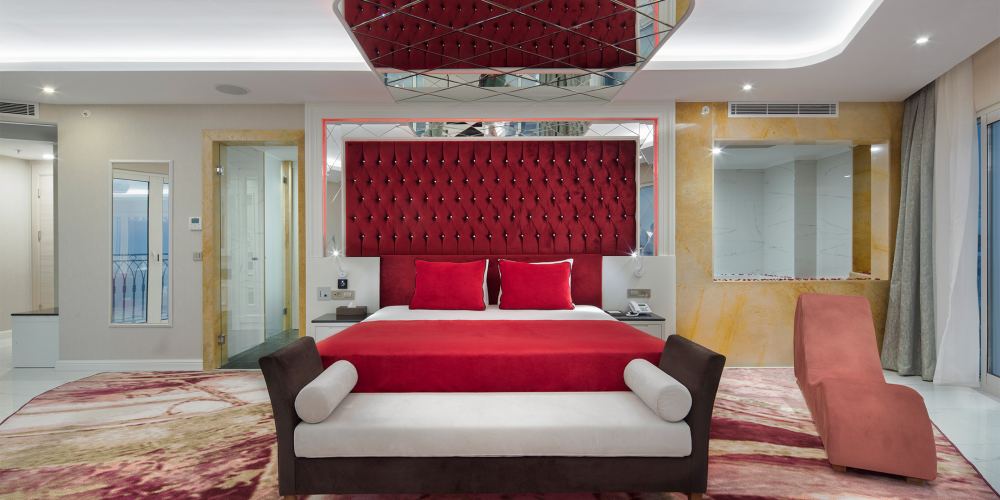 Swarovski Suite 1
