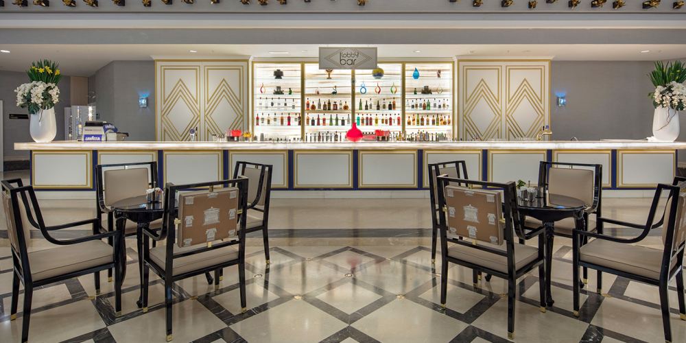 Lobby Bar 3