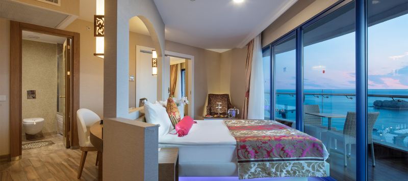 Aile Deluxe Deniz Manzara